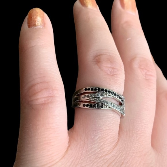 STERLING SILVER RING - Picture 8 of 11